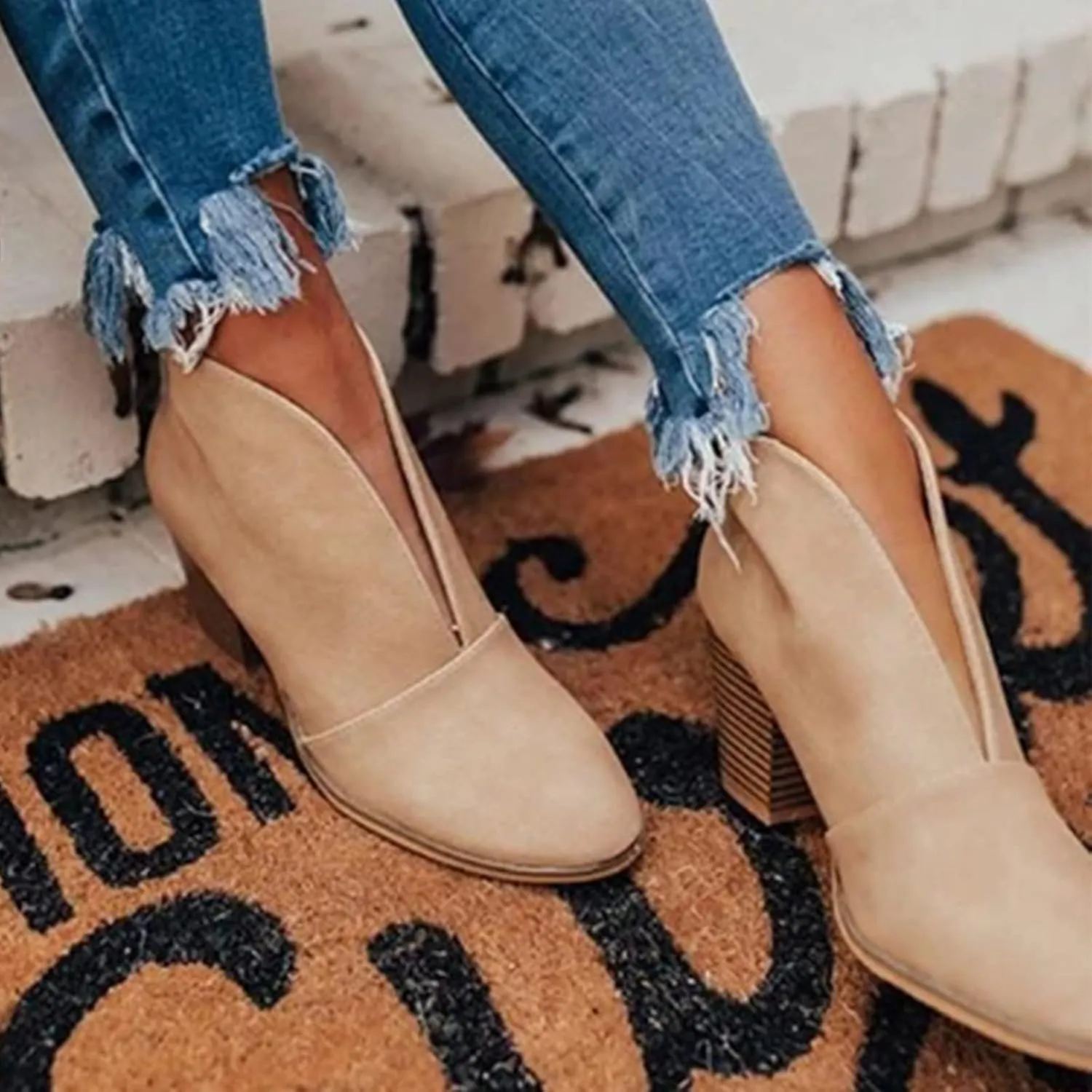 Boots for Women Suede Flat Short Ankle Booties Retro Fringe Boots Winter Round Toe Roman Fringe Short Flat Shoes 52