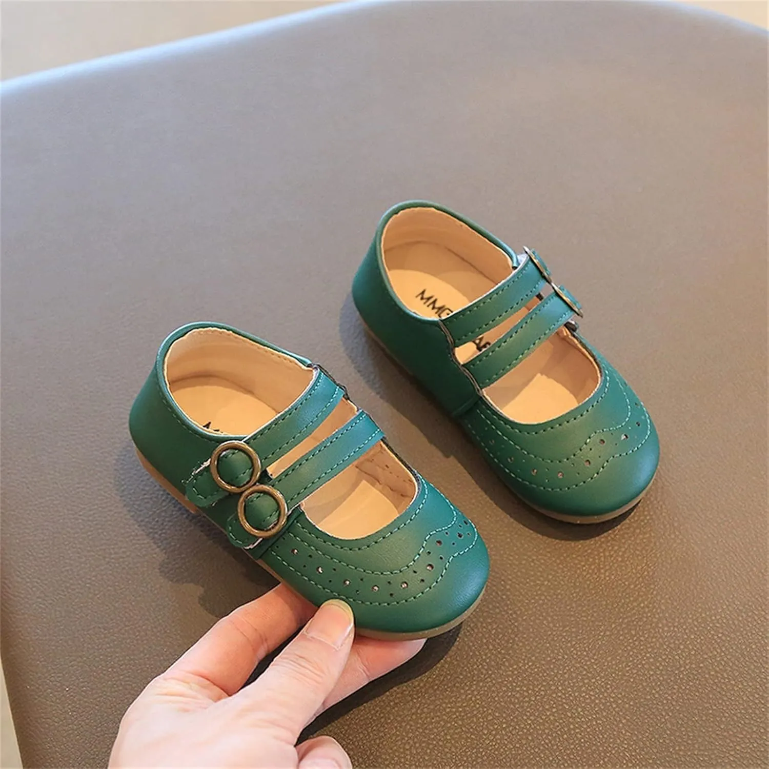 Buckle Shoes Summer And Autumn Girls Boots Cute Flat Hollow Hollow Breathable Comfortable Toddler Shoe Size 4