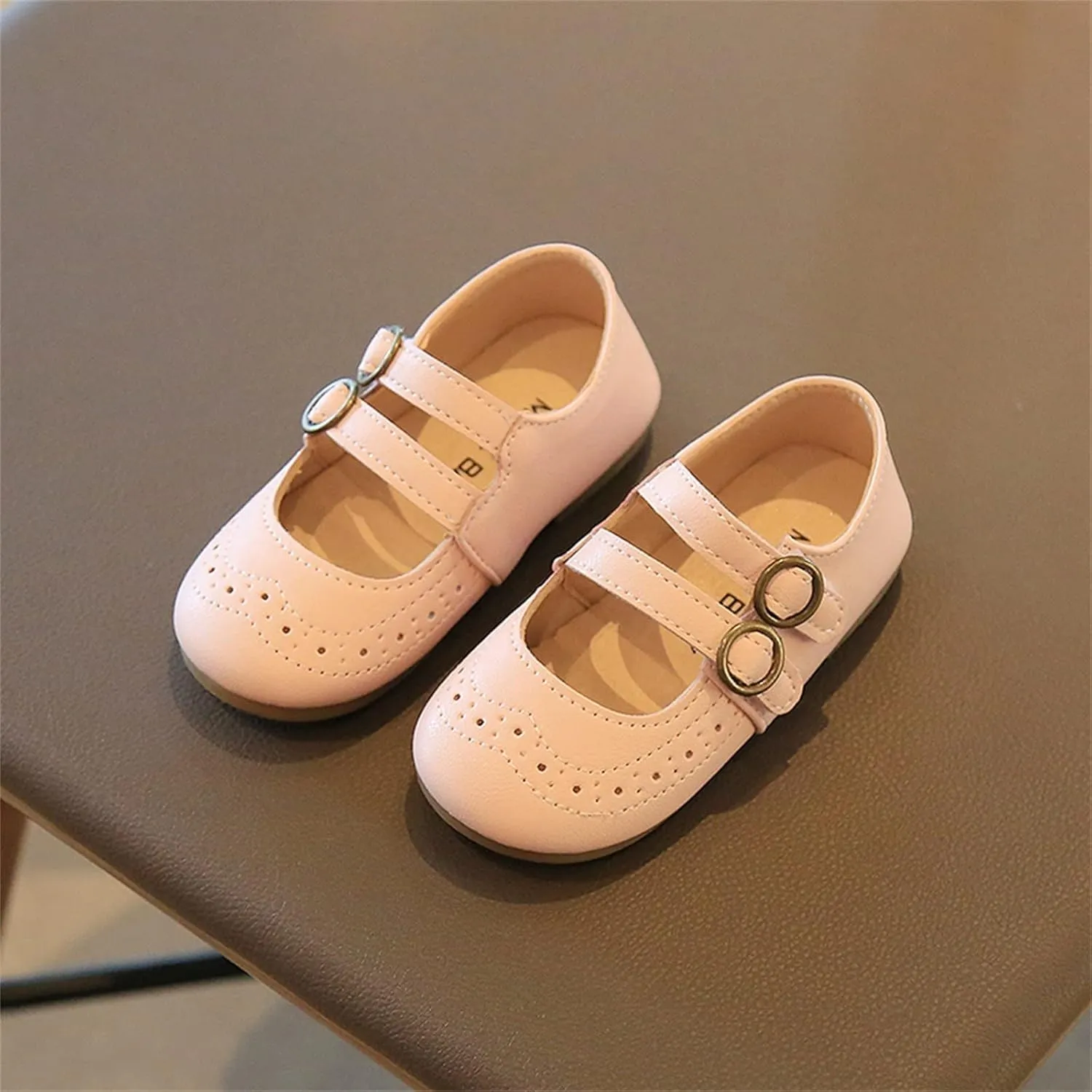 Buckle Shoes Summer And Autumn Girls Boots Cute Flat Hollow Hollow Breathable Comfortable Toddler Shoe Size 4