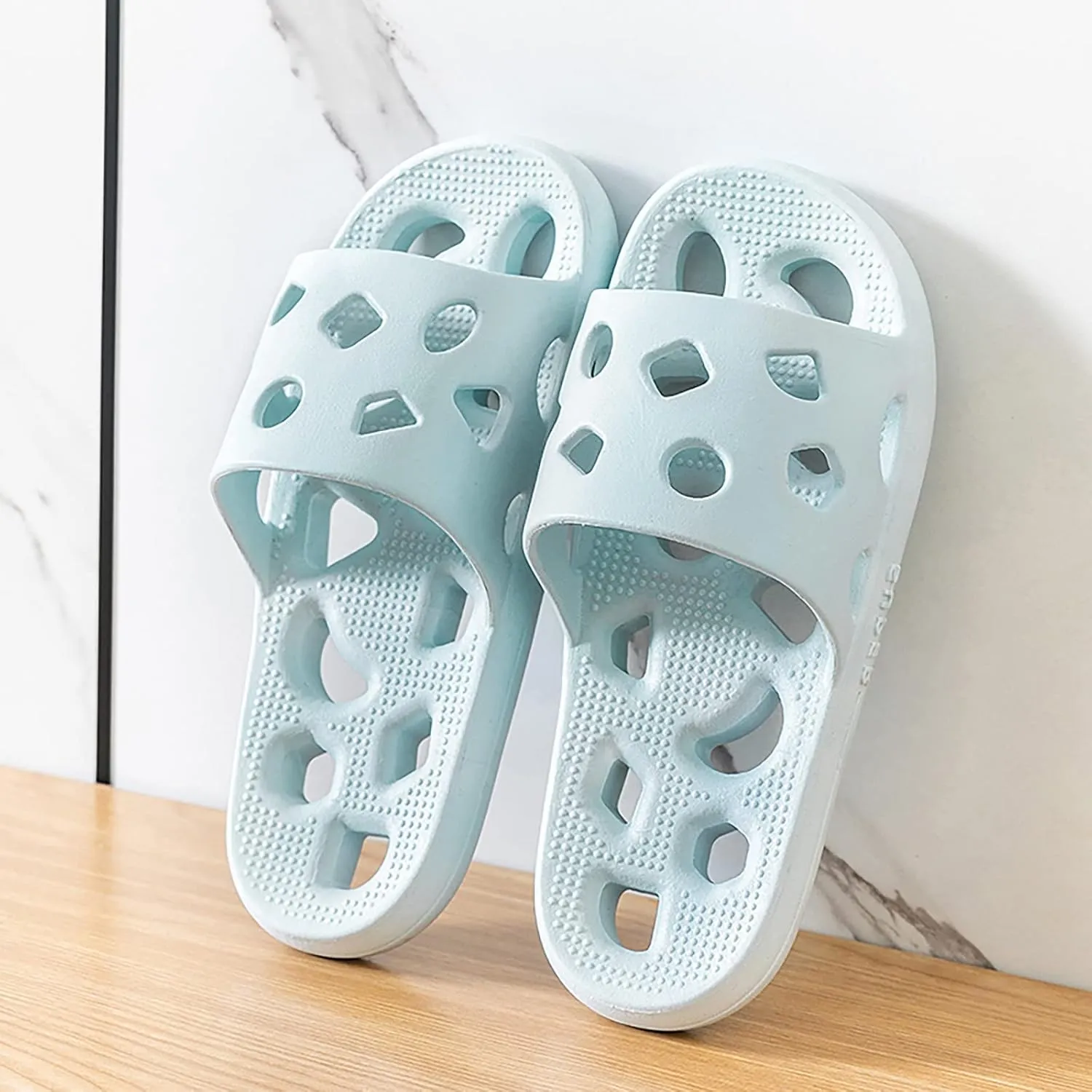 Cloud Slides Dry Quickly Lightweight Bath Slippers Non Slip Quick Drying Cloud Slides for Women with Arch Support