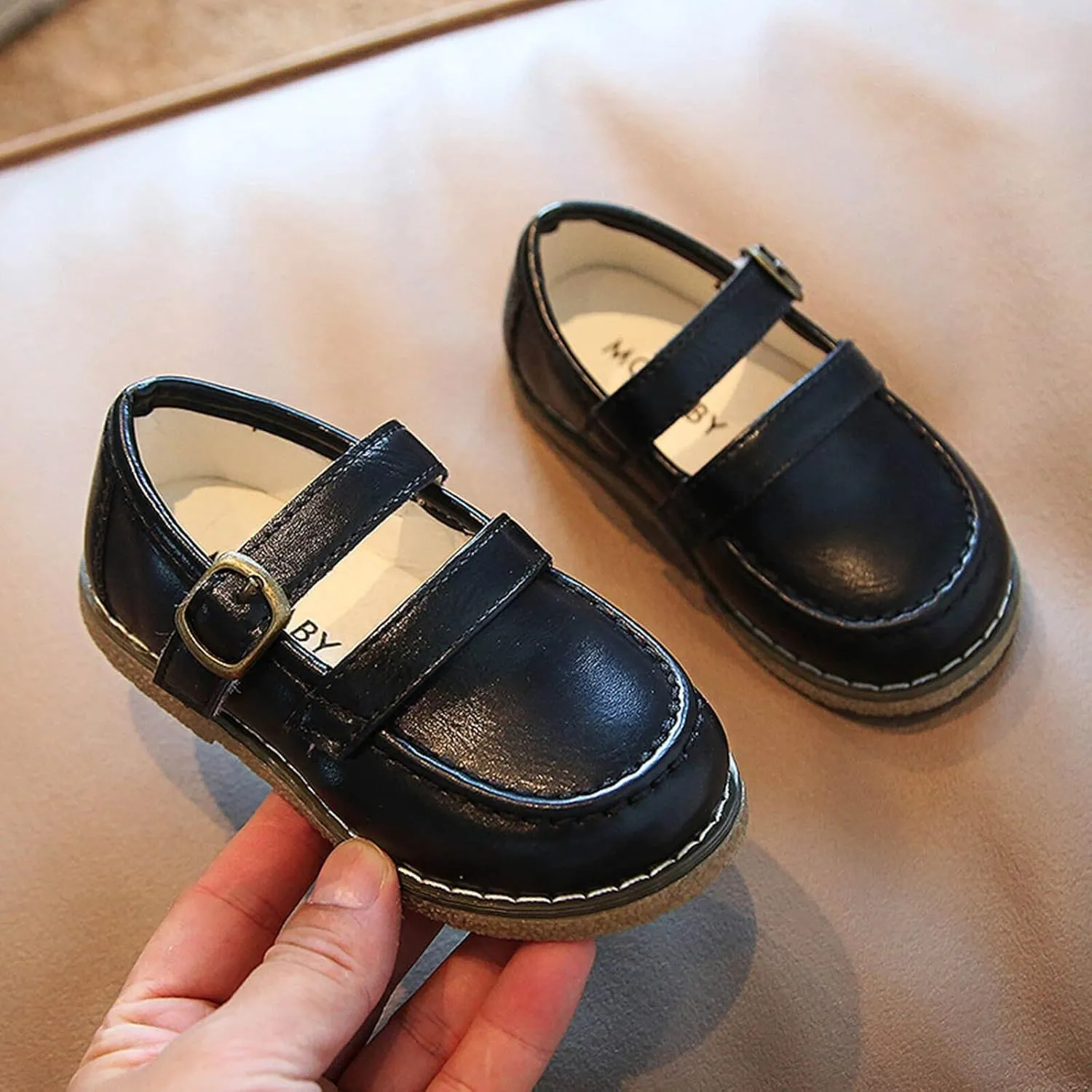Fashion Autumn Girls Casual Shoes Flat Round Toe Lightweight Solid Color Buckle Dress Shoes Simple Kids Fuzzy Boots