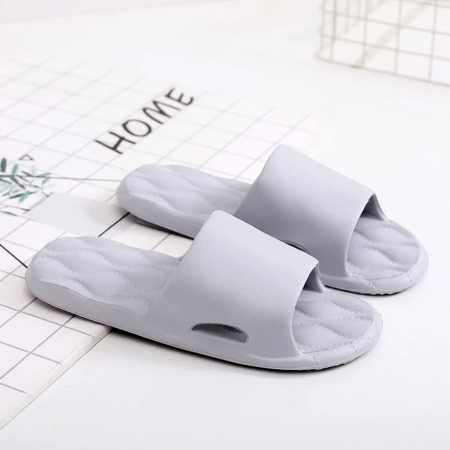 Indoor Slippers Men Non Slip Quick Drying Shower Slides Slide Slippers for Bathroom House Slipper Outdoor
