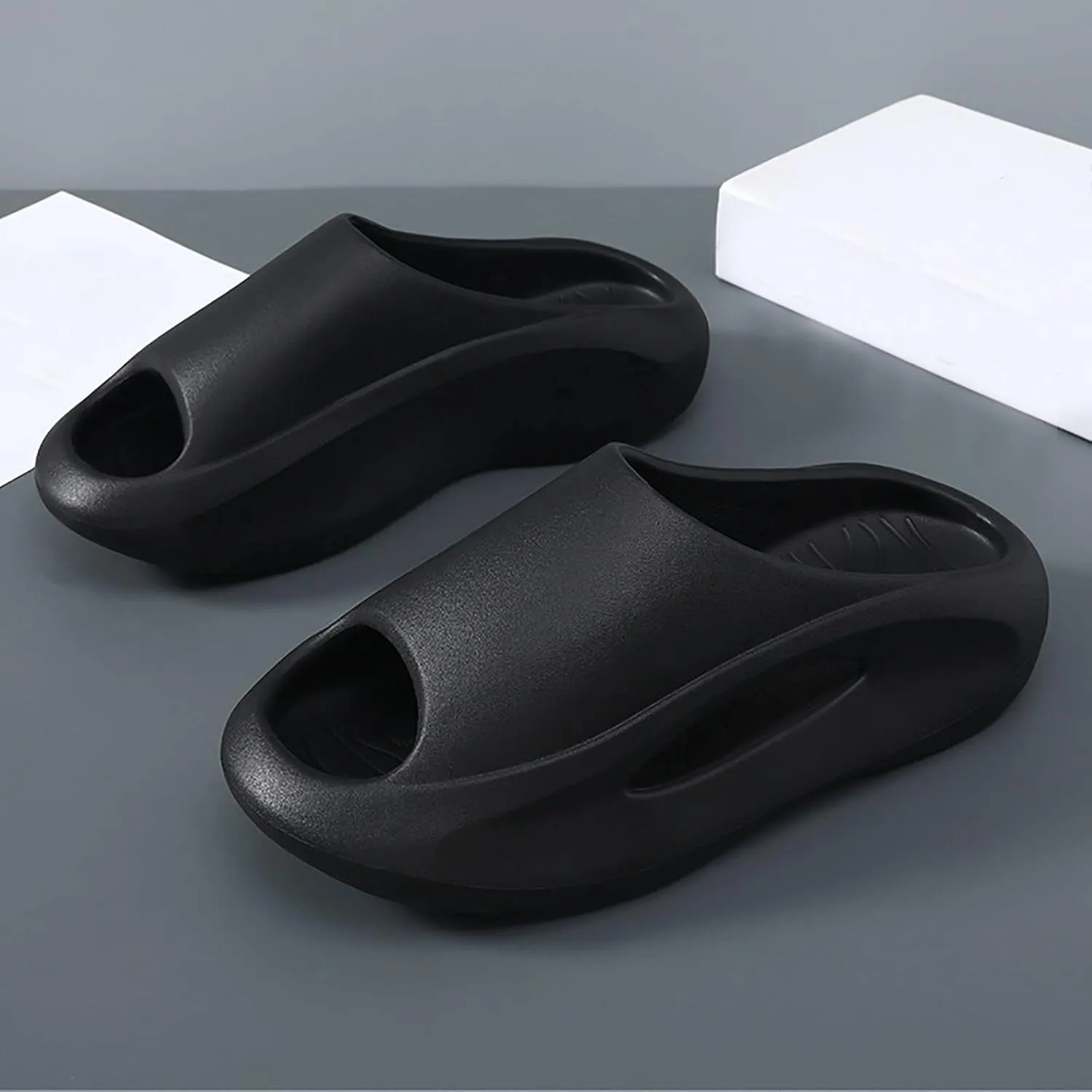 Indoor Slippers Men's Athletic Outdoor Sandals Slides Shower Shoes with Drainage Holes House Slippers