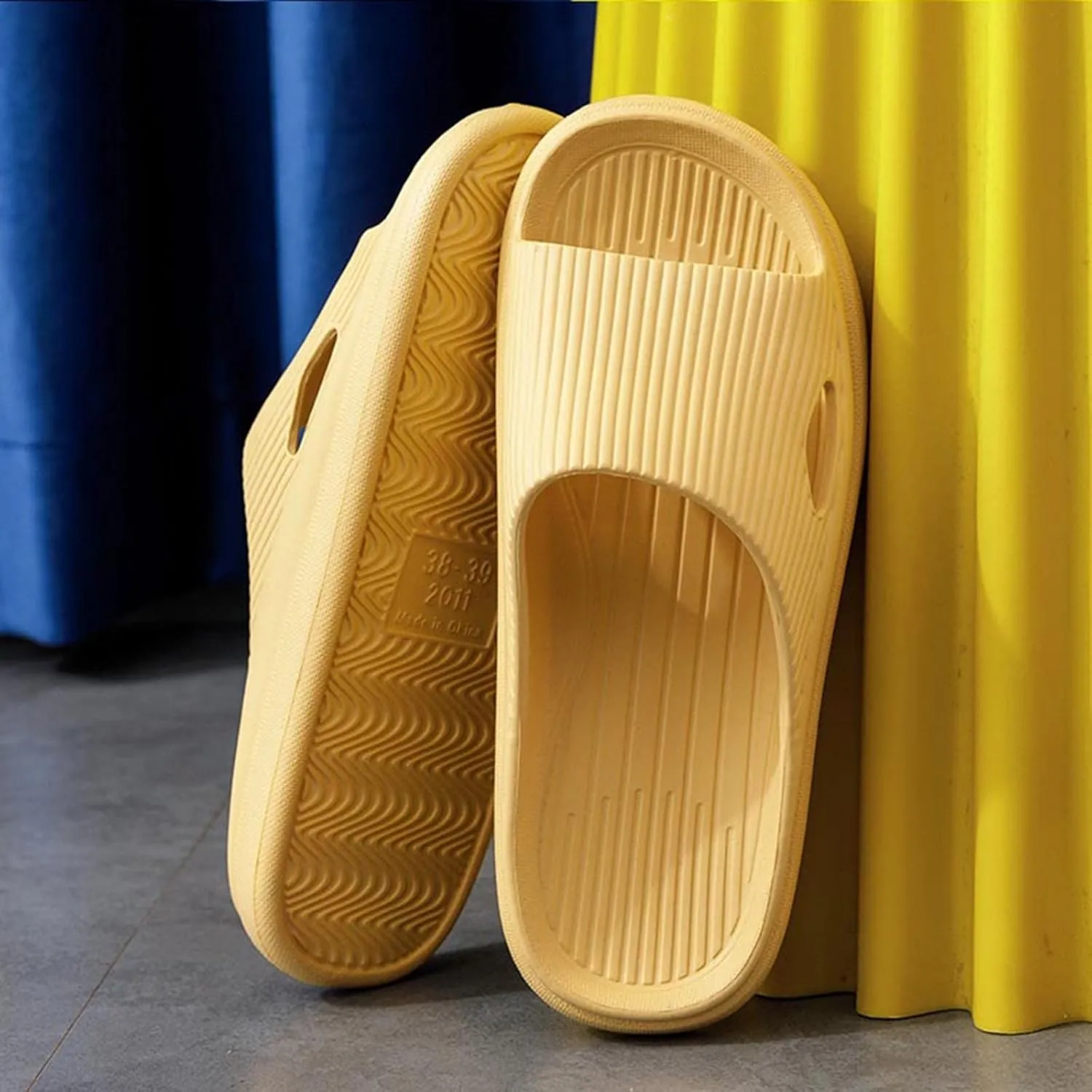 Indoor Slippers Ultimate Comfort Lightweight Shower Slippers Shower Shoes for Women with Arch Support