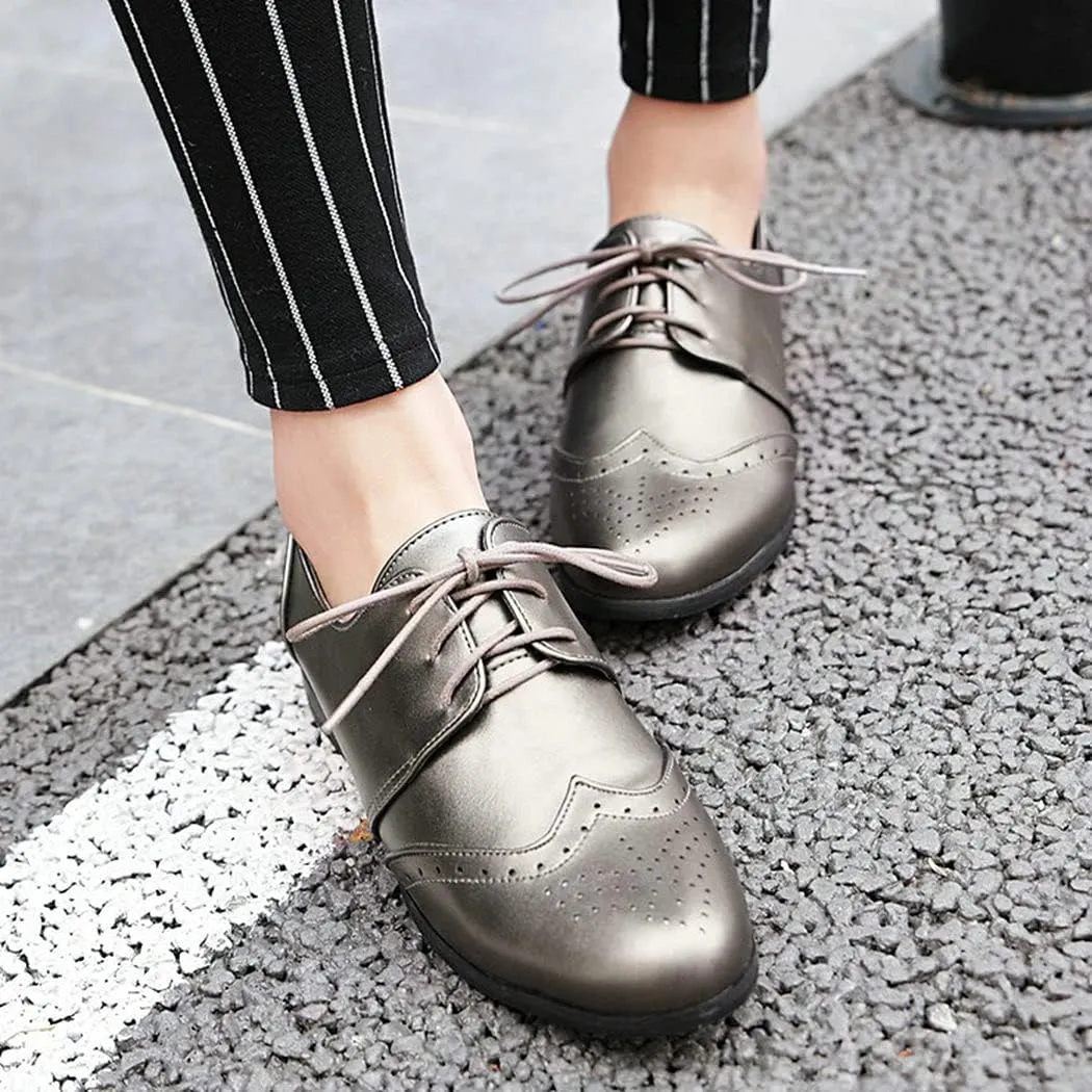 KIKIVIVI Womens Wingtip Oxford Brogue Low Heel Pumps Lace Up Round Toe Shoes