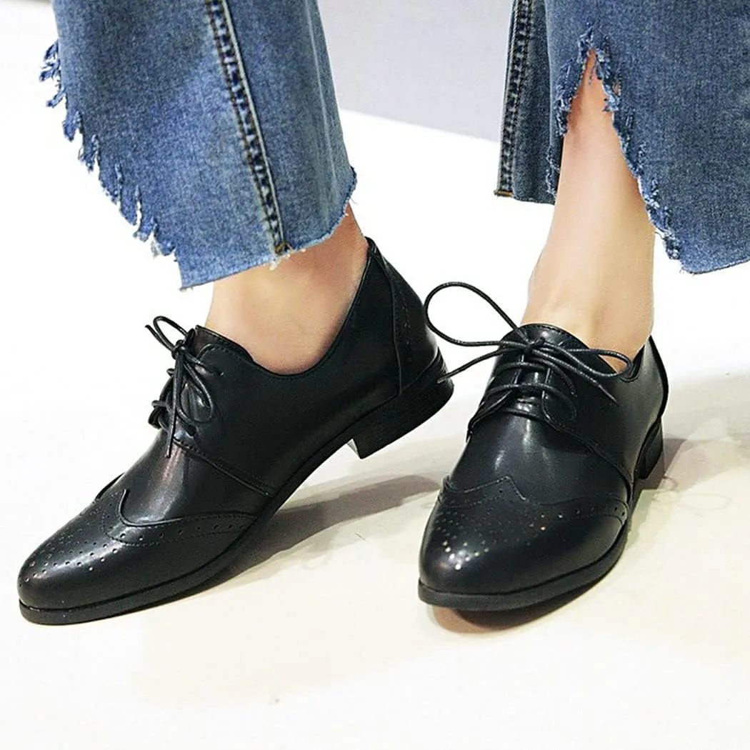 KIKIVIVI Womens Wingtip Oxford Brogue Low Heel Pumps Lace Up Round Toe Shoes