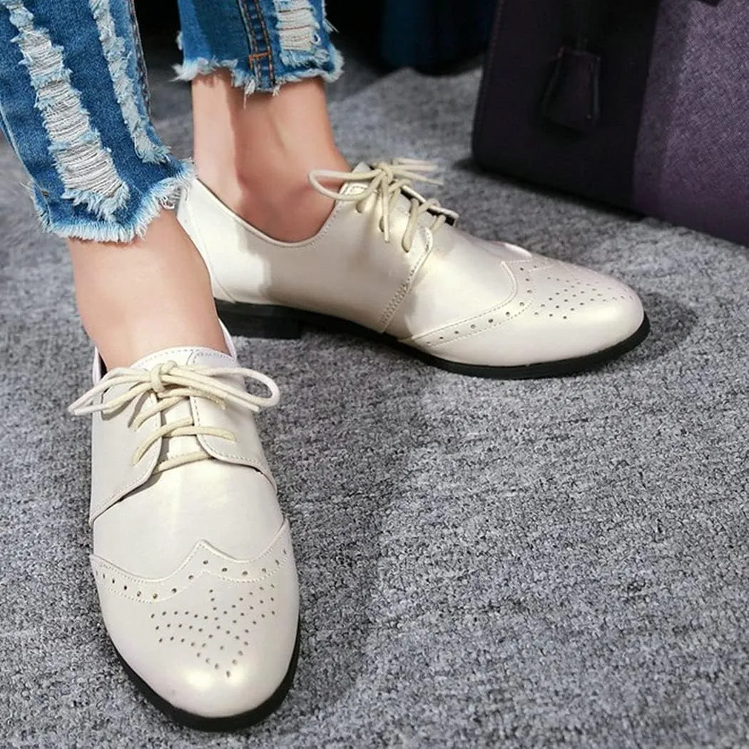 KIKIVIVI Womens Wingtip Oxford Brogue Low Heel Pumps Lace Up Round Toe Shoes