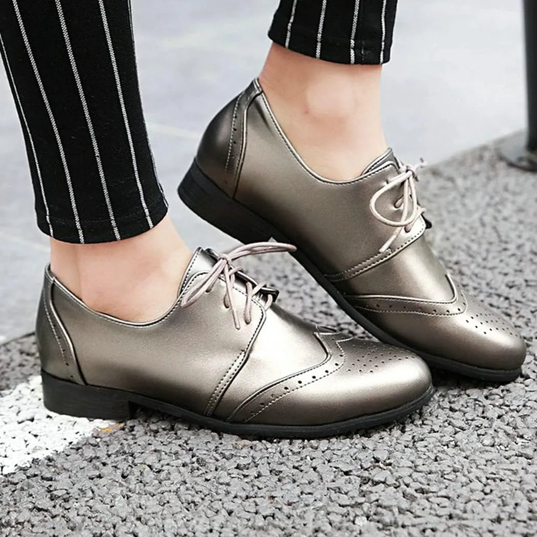 KIKIVIVI Womens Wingtip Oxford Brogue Low Heel Pumps Lace Up Round Toe Shoes