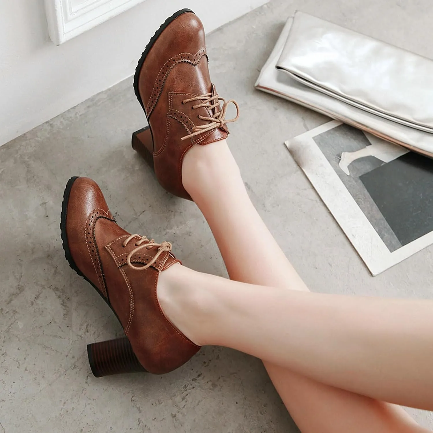 LUXMAX Womens Plaid Lace Up Wingtip Oxfords Brogues Shoes Stacked Block Heel Pumps