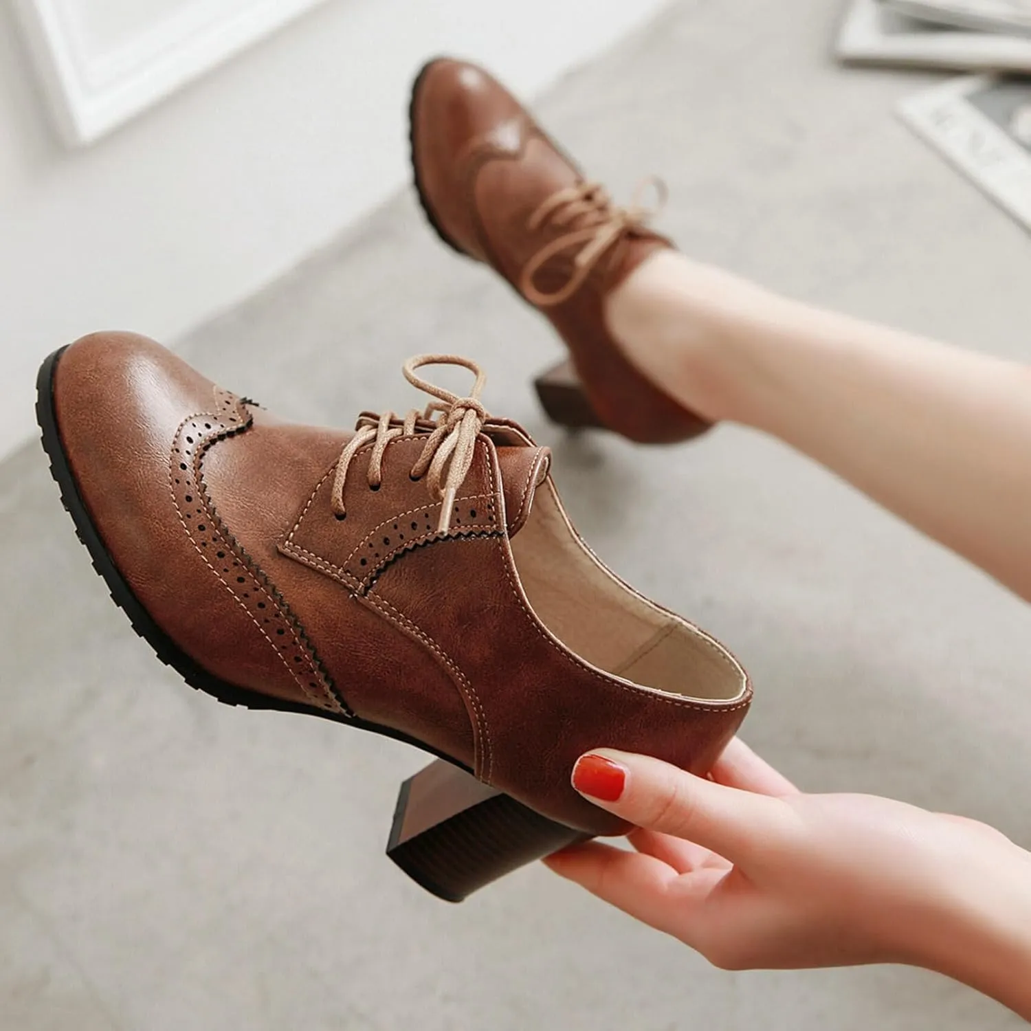 LUXMAX Womens Plaid Lace Up Wingtip Oxfords Brogues Shoes Stacked Block Heel Pumps