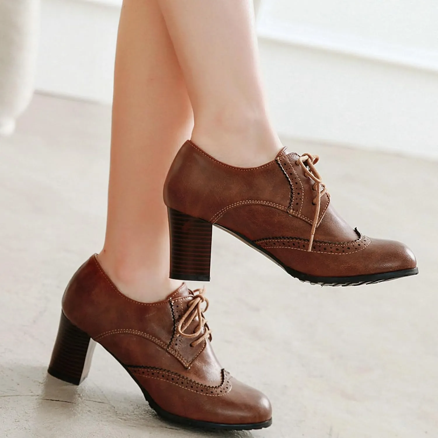 LUXMAX Womens Plaid Lace Up Wingtip Oxfords Brogues Shoes Stacked Block Heel Pumps