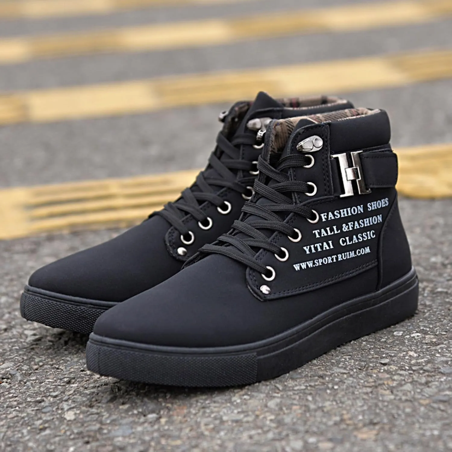 Men's High Top Sneakers Retro Casual Lace Up Sport Shoes Comfort Flat Bottom Walking Boots Outdoor Tall Water Boots Men