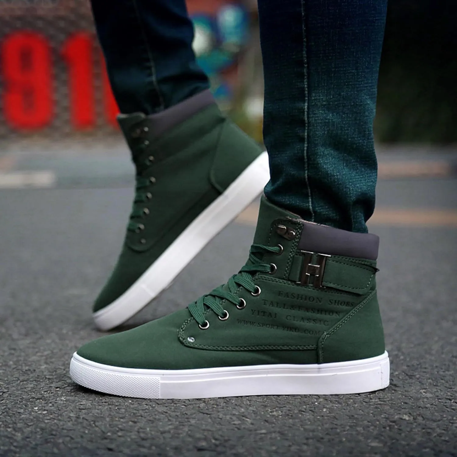 Men's High Top Sneakers Retro Casual Lace Up Sport Shoes Comfort Flat Bottom Walking Boots Outdoor Tall Water Boots Men