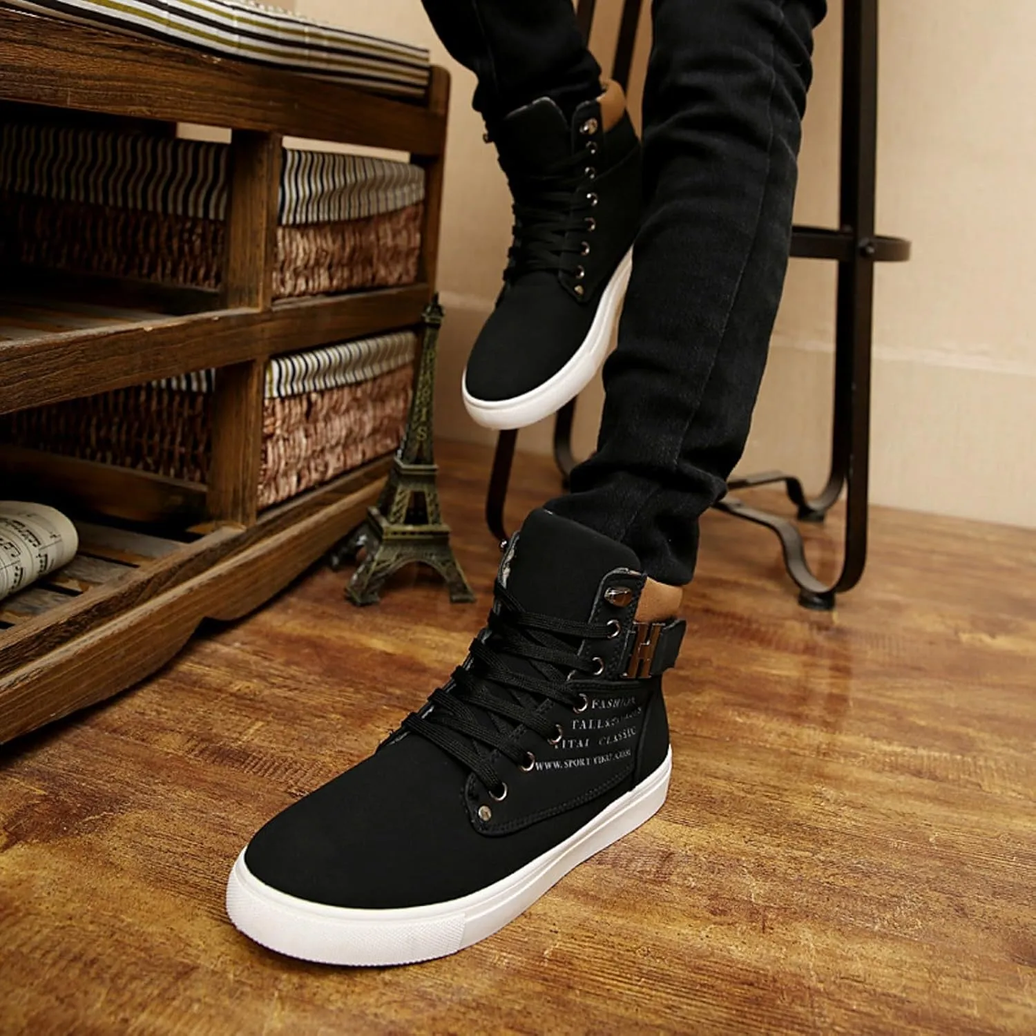Men's High Top Sneakers Retro Casual Lace Up Sport Shoes Comfort Flat Bottom Walking Boots Outdoor Tall Water Boots Men