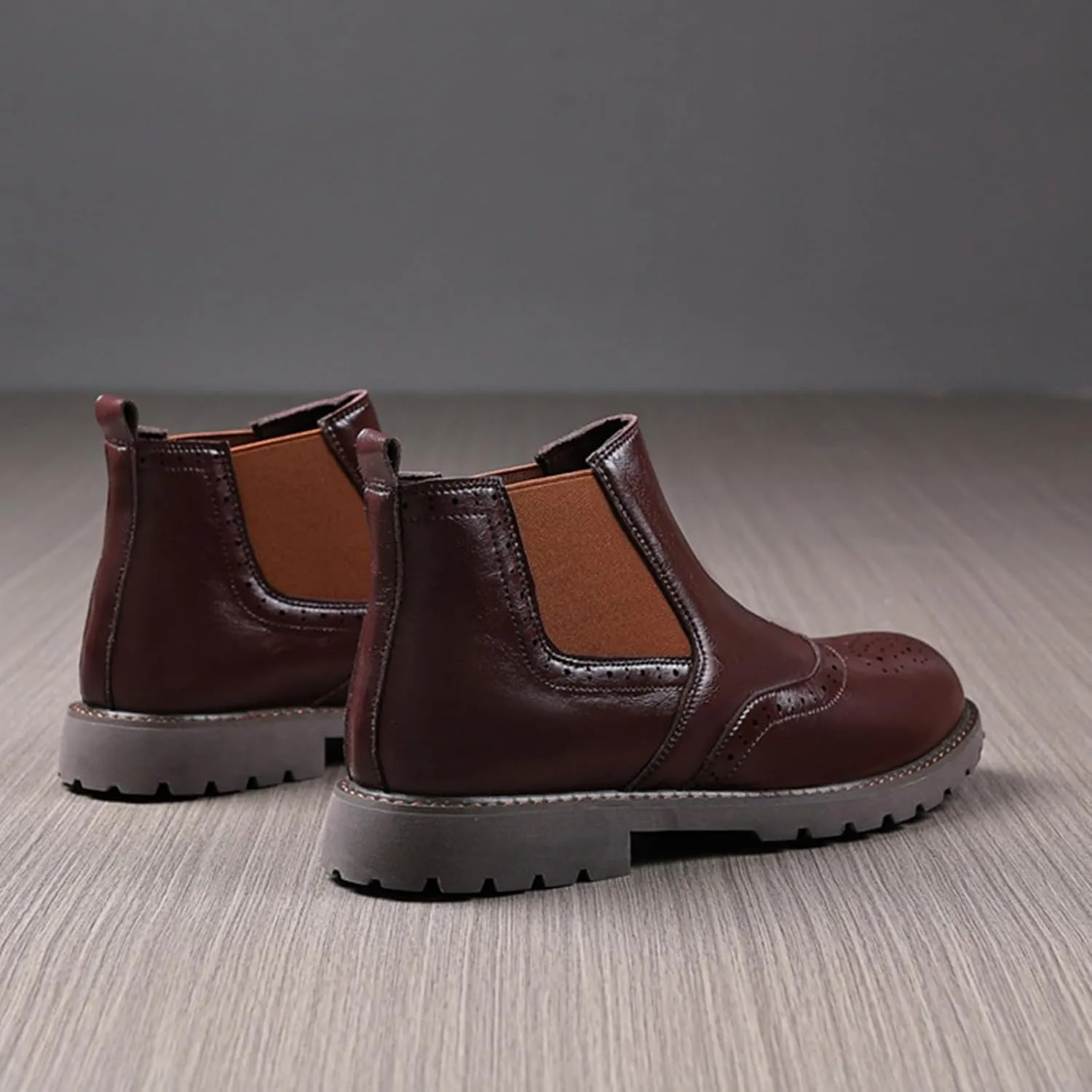 Men's Leather Wingtip Carving Thick Heel Chelsea Ankle Boots Fashionable Round Toe Elastic Band One-Step Low Thick Heel Non-Slip Formal Oxford Boots Casual Business Ankle Boots