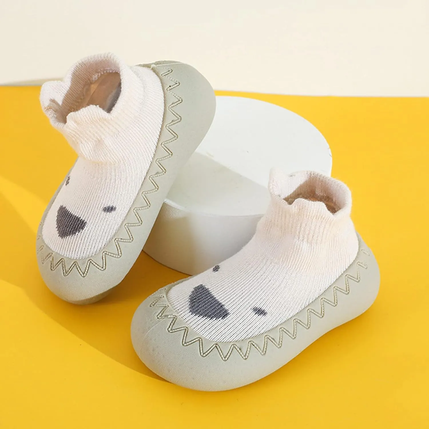 Slip on Shoes for Girls Children Baby Toddler Calling Shoes Non Slip Rubber Sole Baby Sneakers Girl Size 5