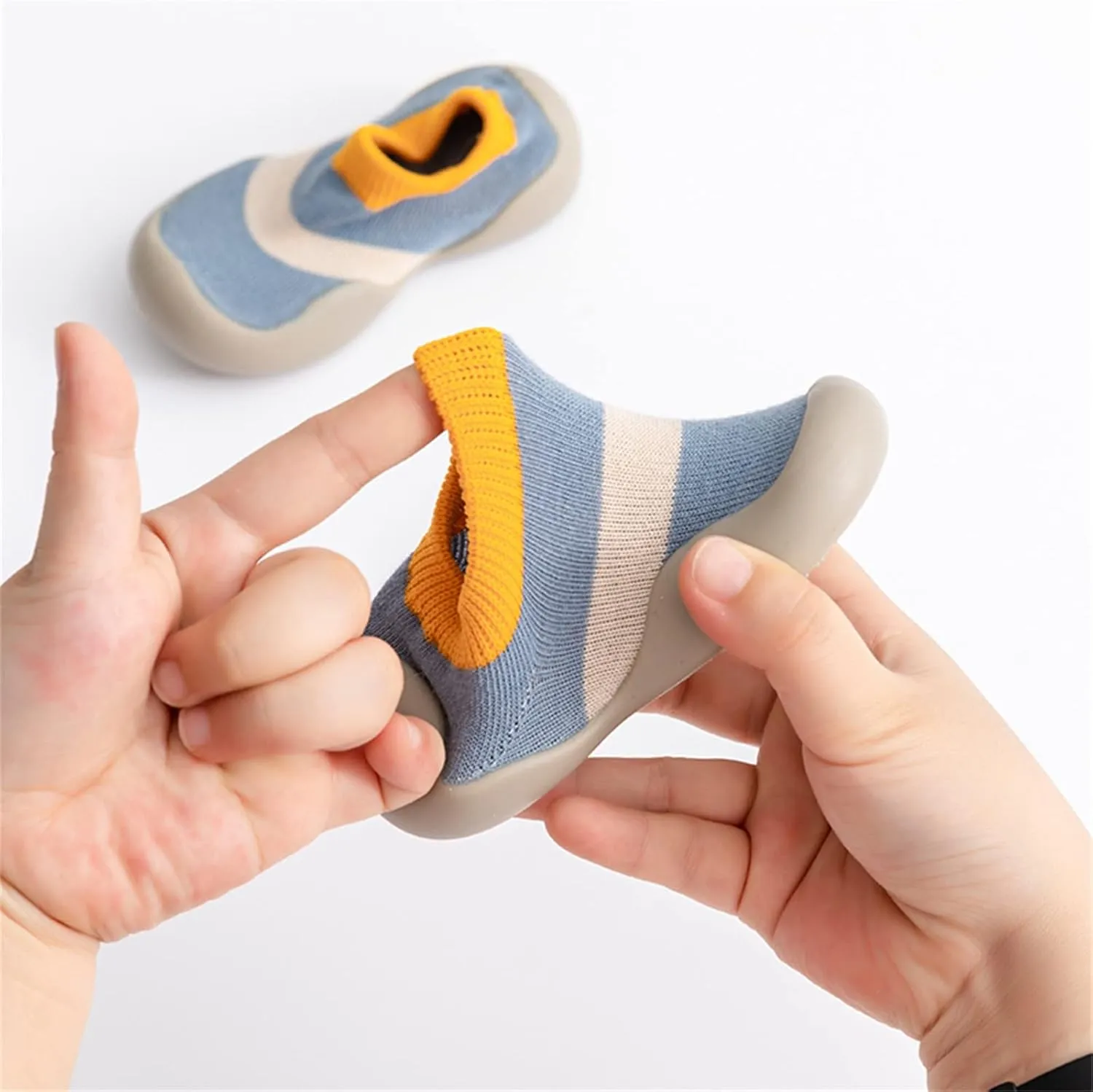Sock Shoes Toddler,0-3 Years Newborn Boys Girls Cartoon Fleece Warm The Floor Socks Non Slip Prewalker Shoes