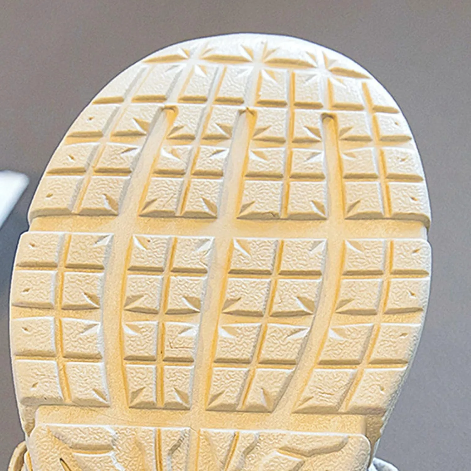 Spring and Summer New Multi Color Solid Mesh Shoes Lightweight and Breathable Children's Fashion Tennis Shoes