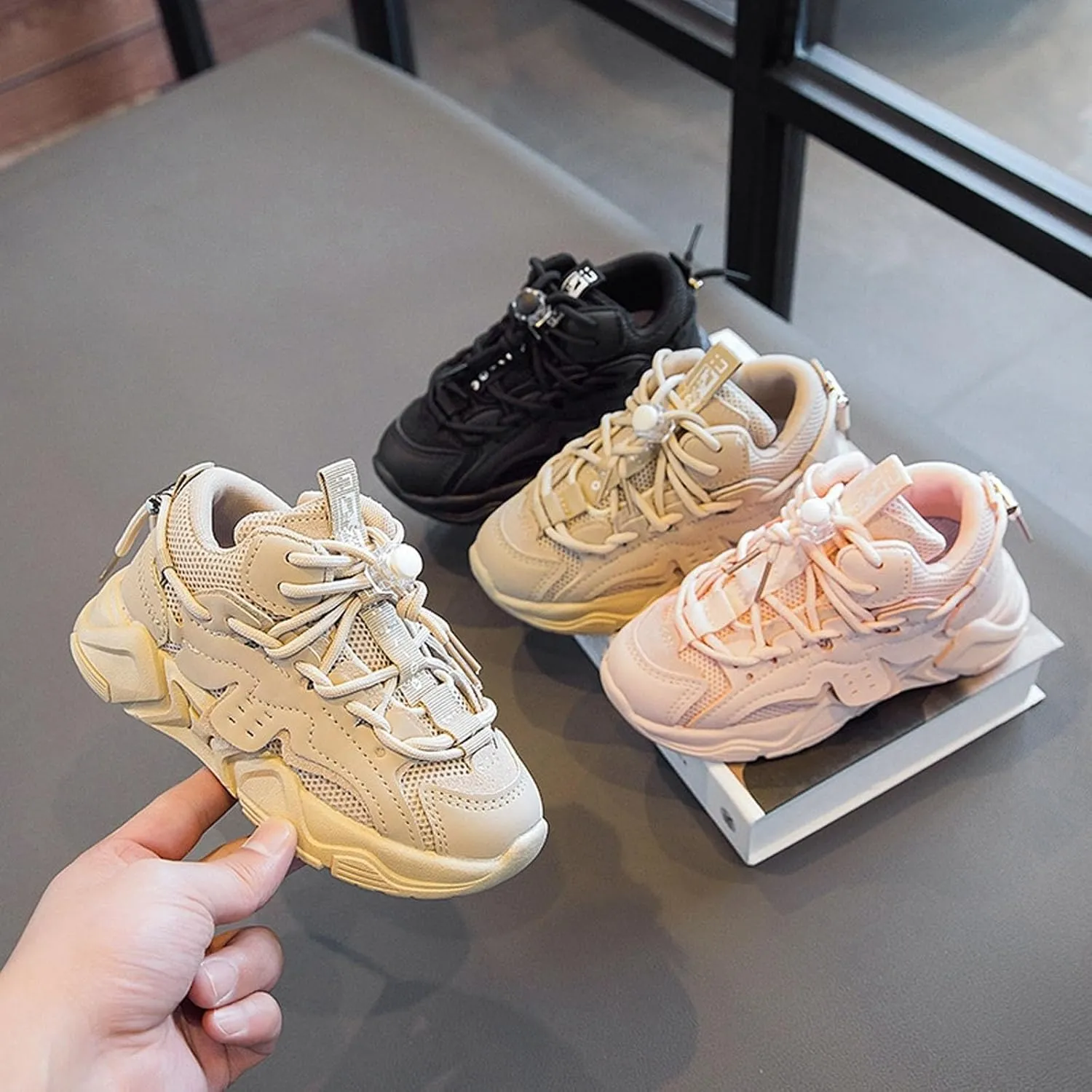 Spring and Summer New Multi Color Solid Mesh Shoes Lightweight and Breathable Children's Fashion Tennis Shoes