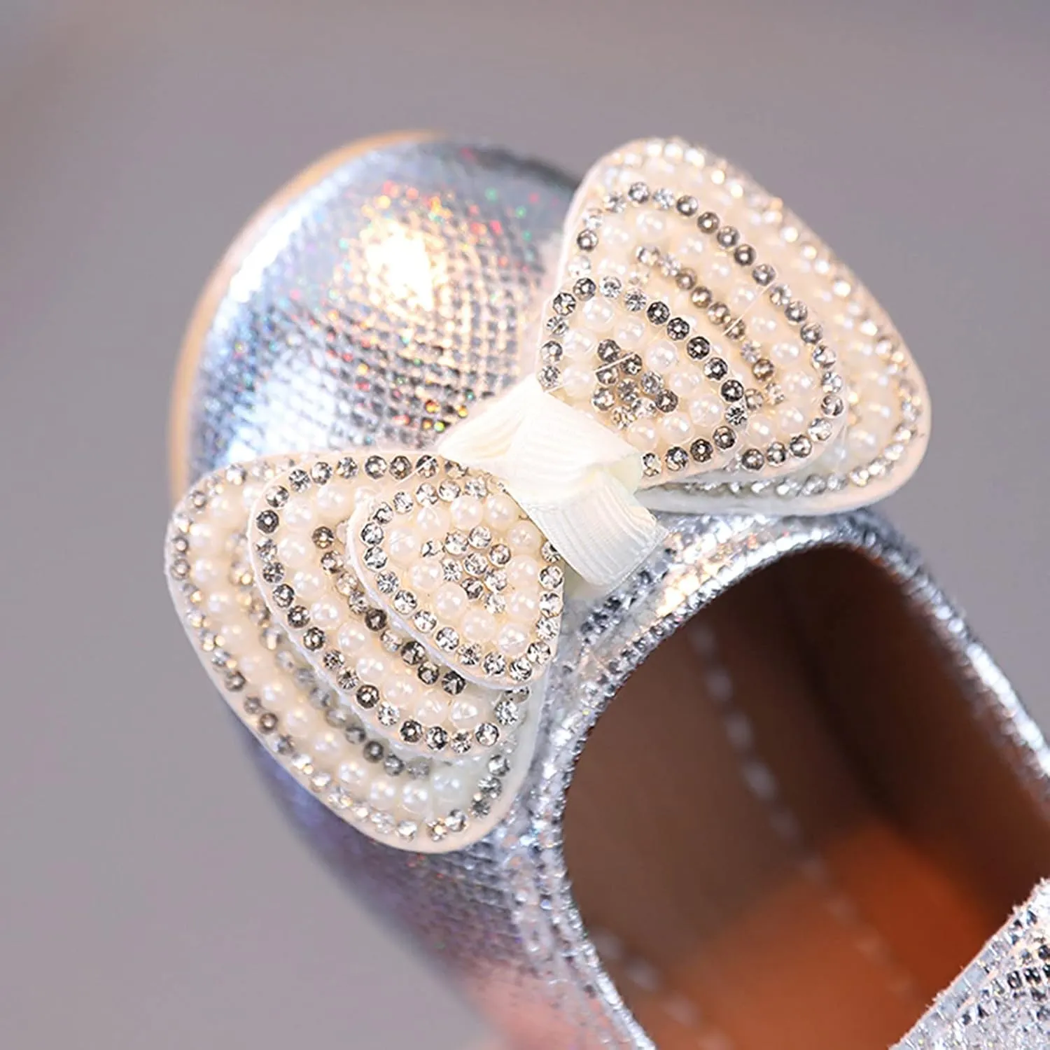 Summer and Autumn Fashion Girls Casual Shoes Solid Color Bow Pearl Hook Loop Flat Lightweight Toddler Girl Shoes 6