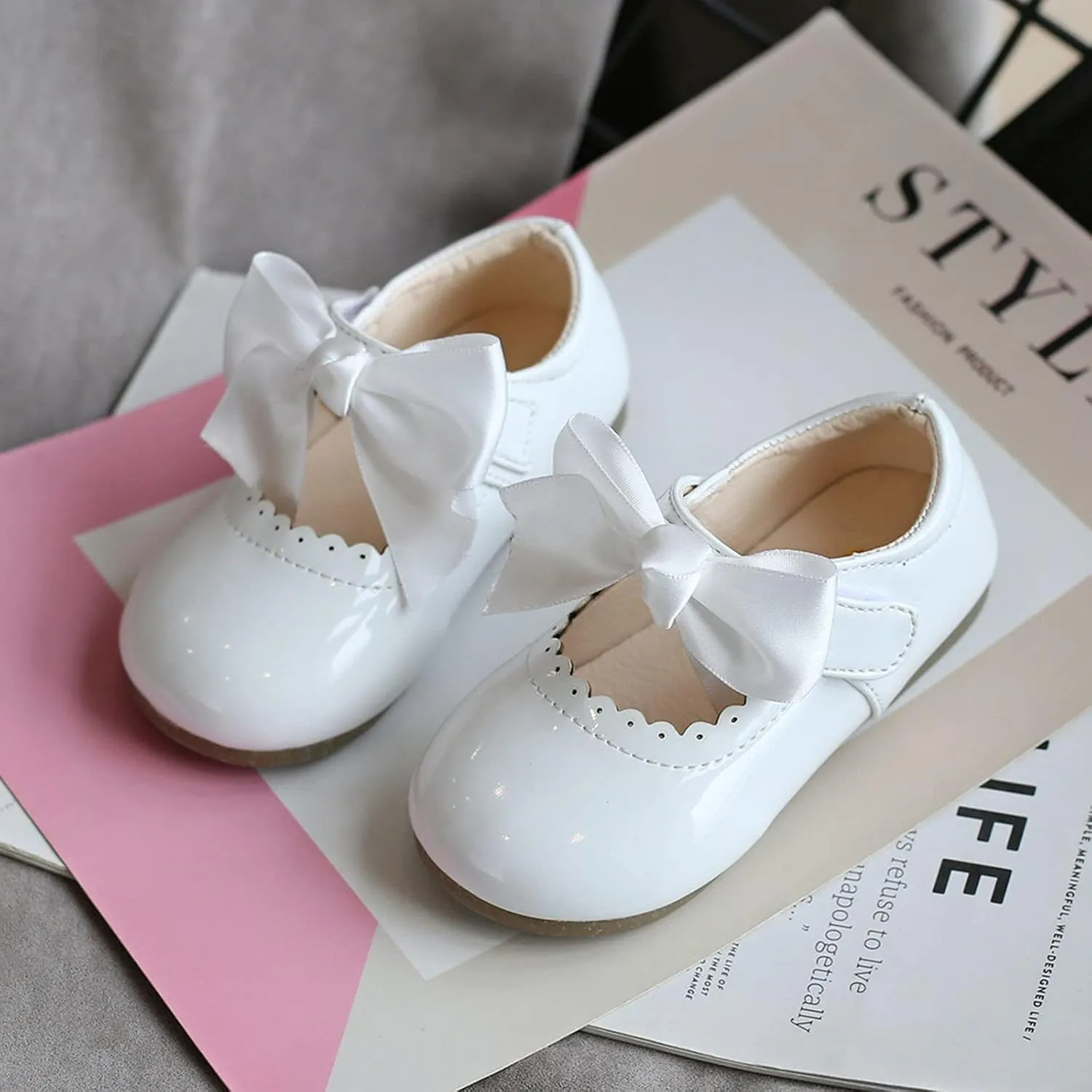 Toddler Girls Slip On Shoes Baby Girl Kids Cute Princess Shoes Fashion Bow Hollow Out Non-Slip Leather Flats Shoes