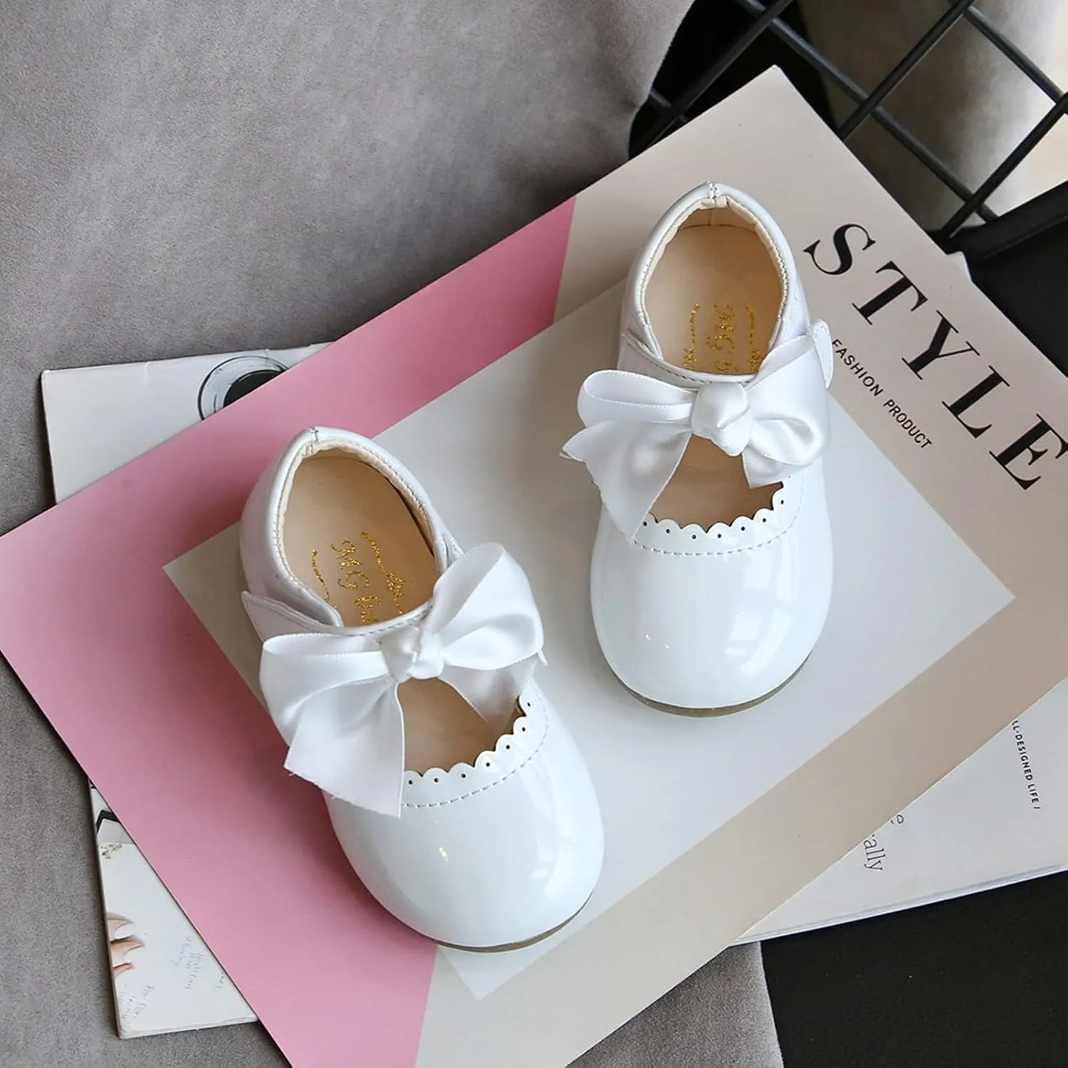 Toddler Girls Slip On Shoes Baby Girl Kids Cute Princess Shoes Fashion Bow Hollow Out Non-Slip Leather Flats Shoes