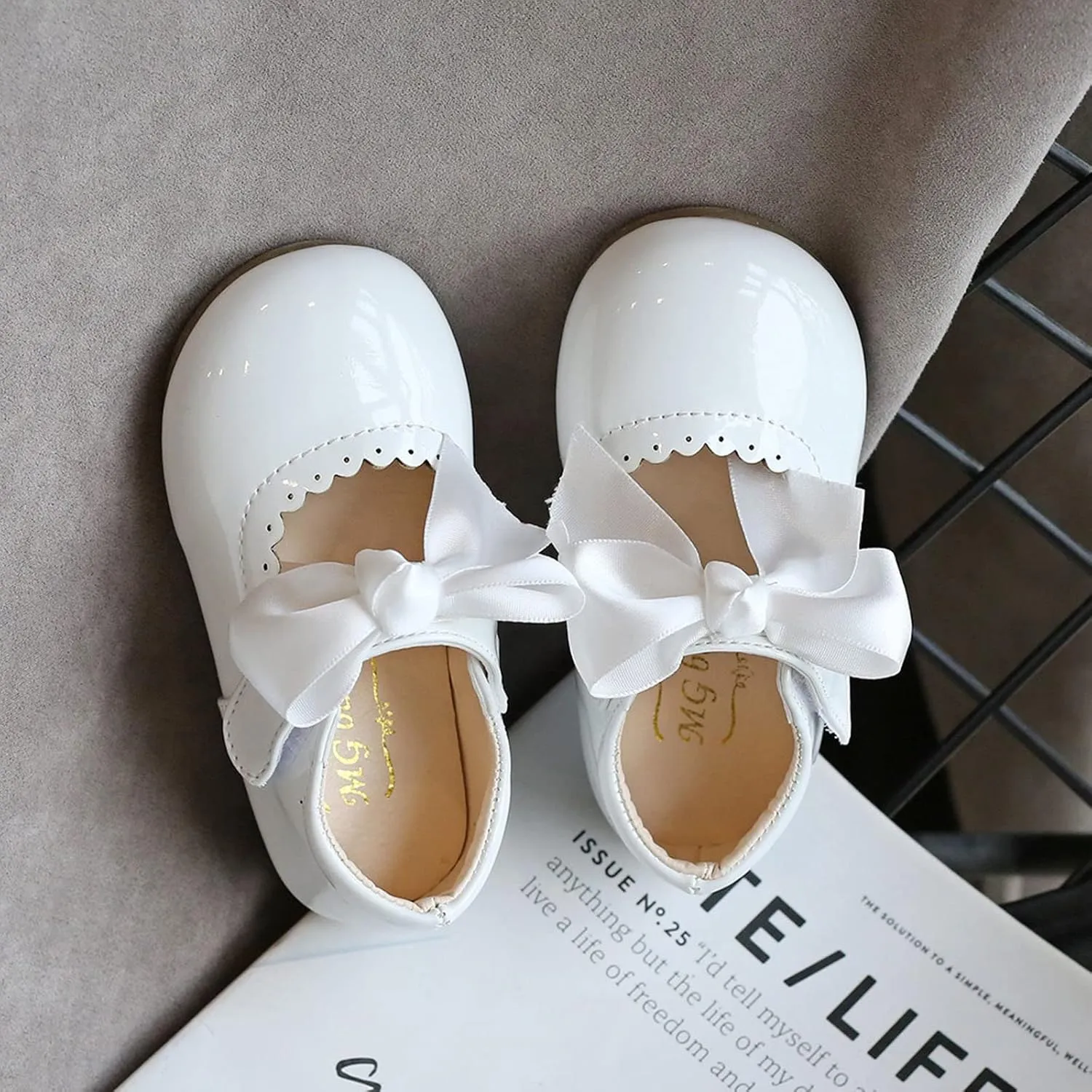 Toddler Girls Slip On Shoes Baby Girl Kids Cute Princess Shoes Fashion Bow Hollow Out Non-Slip Leather Flats Shoes