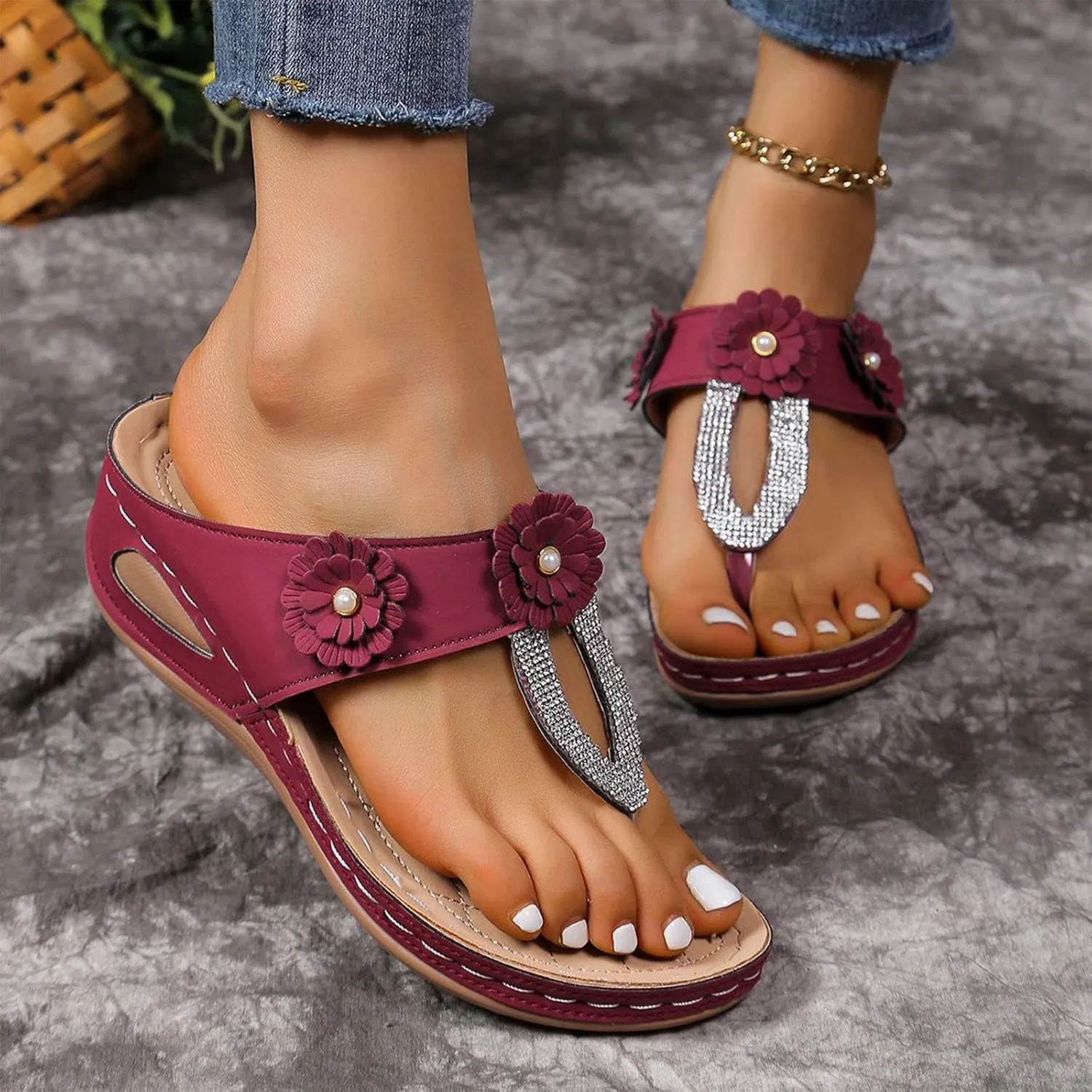 Womens Rhinestones Flip Flops Comfortable Arch Support Beach Sandal Low Wedge Thong Sandals Walking Non-Slip Slides
