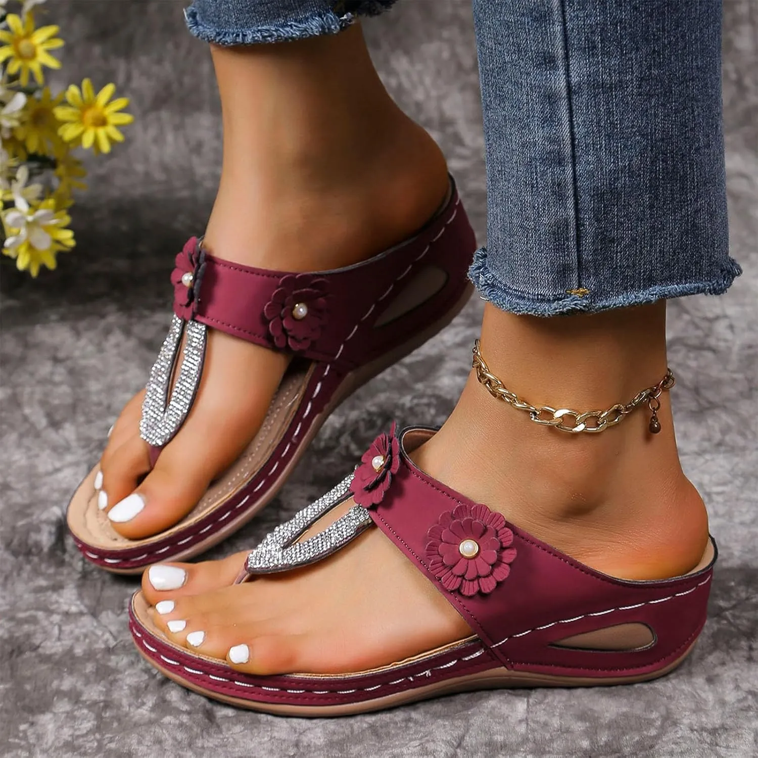 Womens Rhinestones Flip Flops Comfortable Arch Support Beach Sandal Low Wedge Thong Sandals Walking Non-Slip Slides