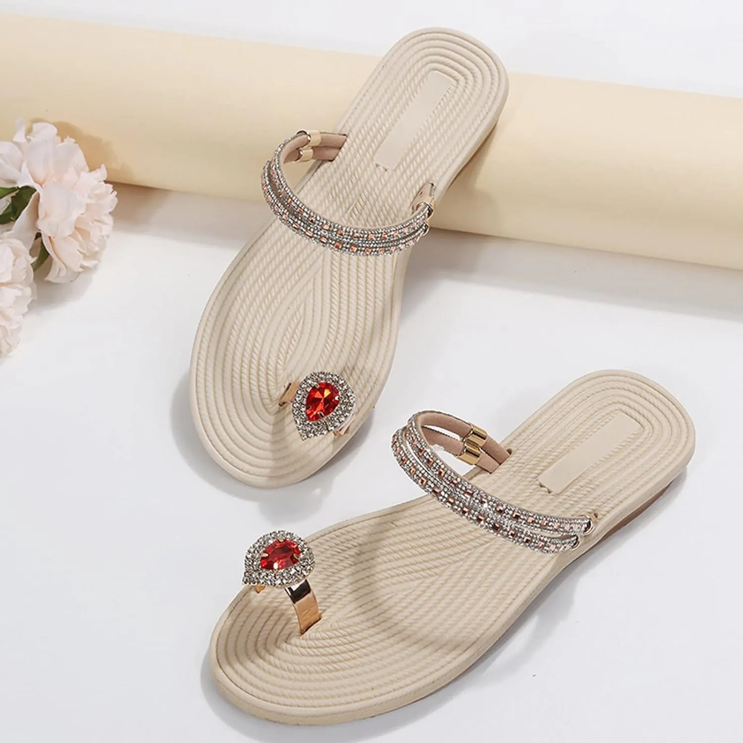 Women's Ring Toe Flat Sandals Fashion Trendy Flat Rhinestone Sandals Crystal Jeweled Sandal Open Toe Casual Lightweight Sandal Beach Slippers 2025