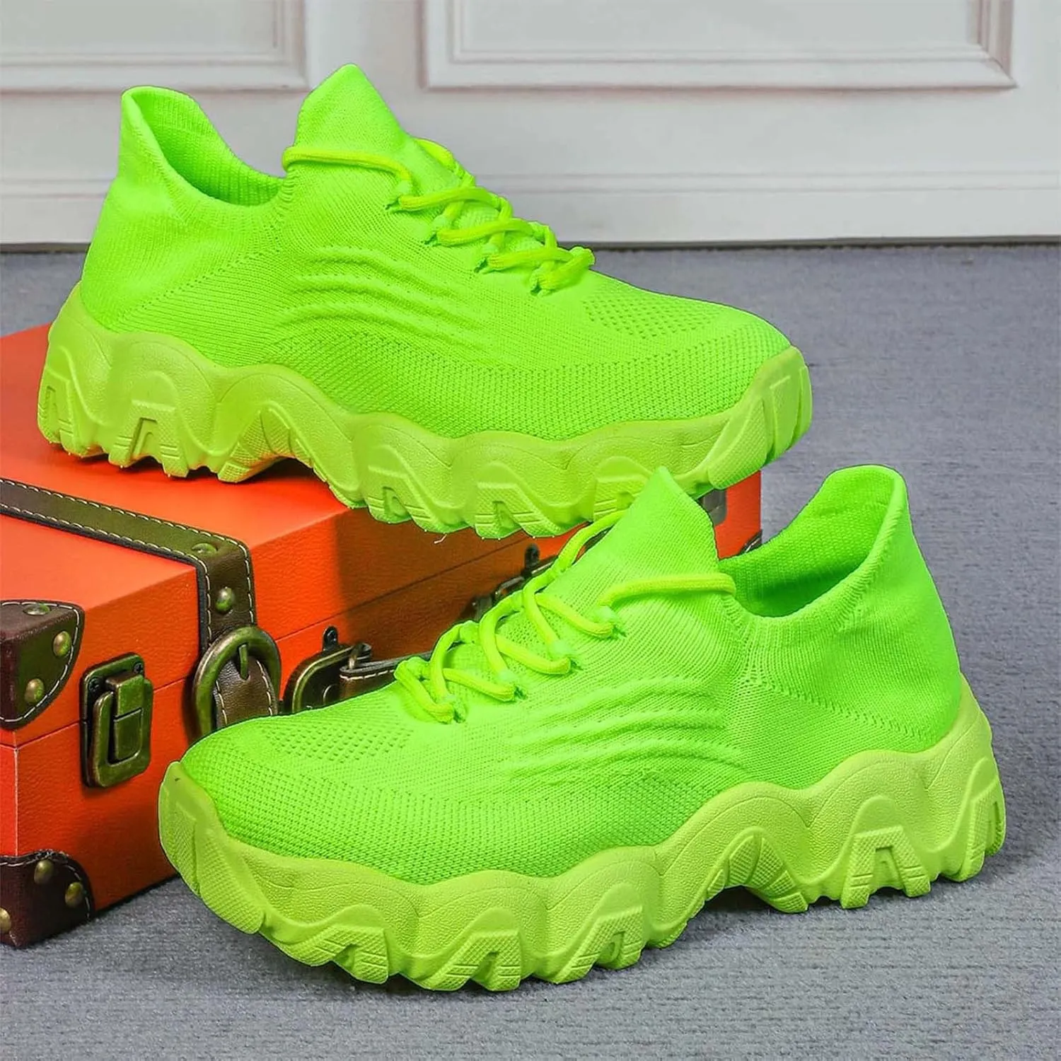 Women's Slip On Walking Shoes Sneakers Women Walking Tennis Shoes Lightweight Casual Sneakers for Gym Travel Work