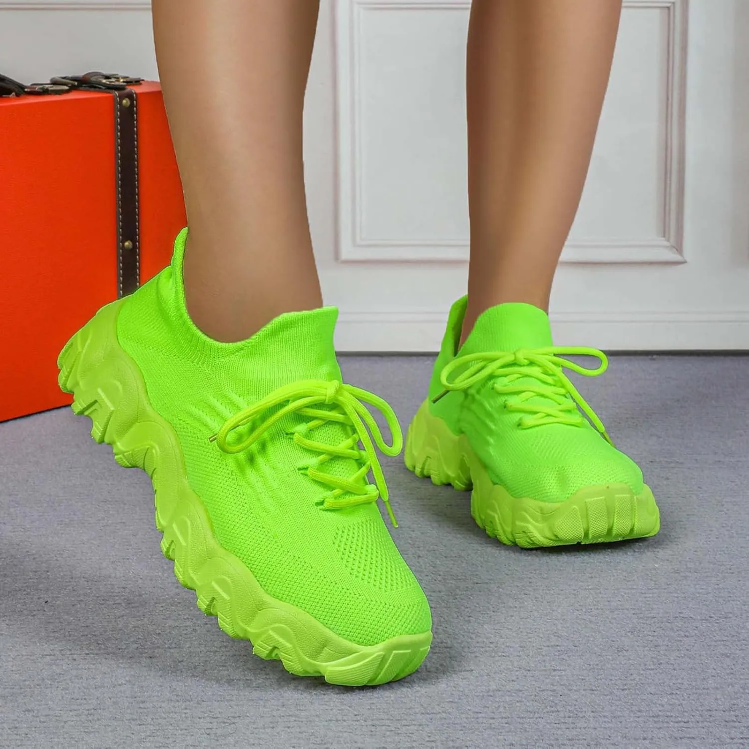 Women's Slip On Walking Shoes Sneakers Women Walking Tennis Shoes Lightweight Casual Sneakers for Gym Travel Work
