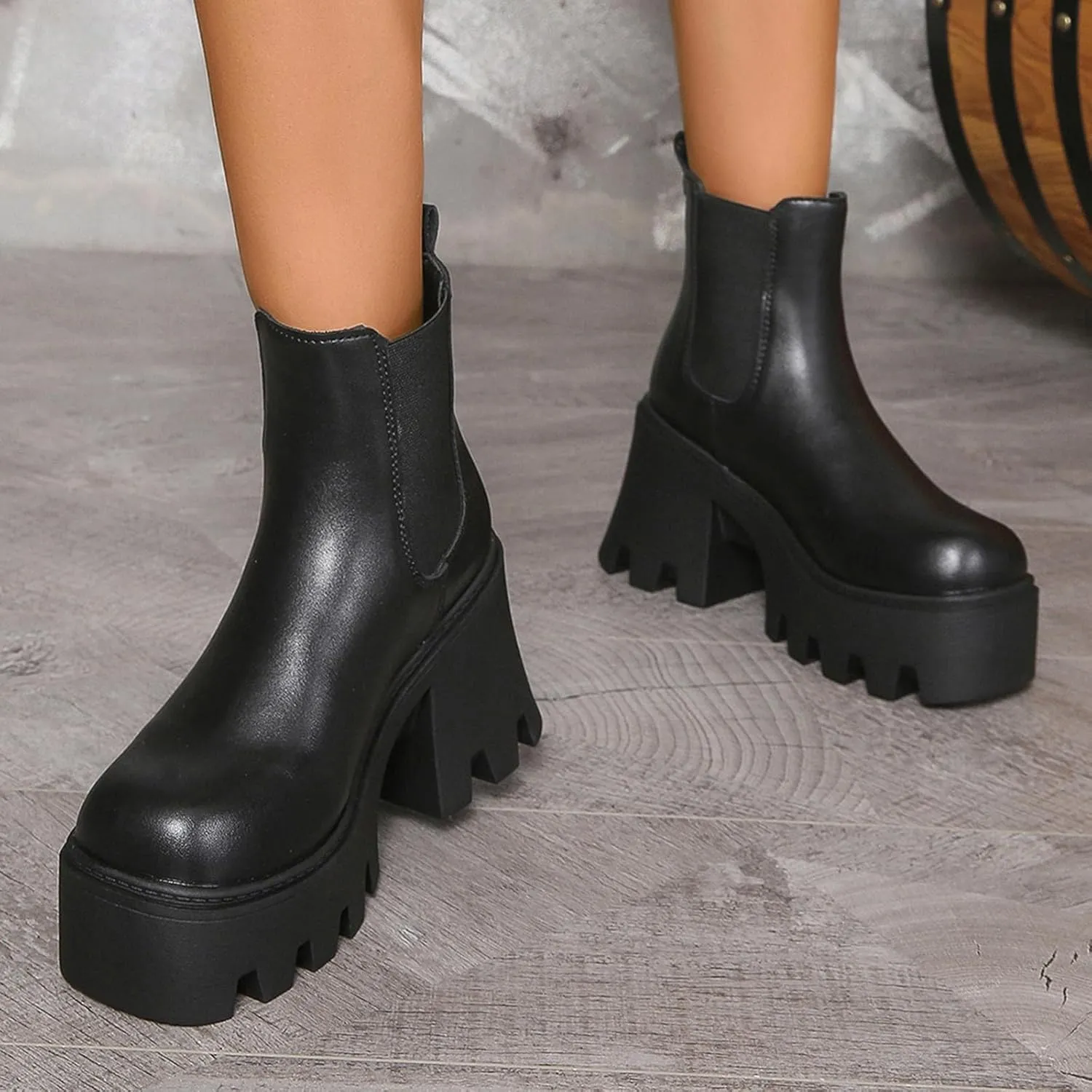 Women's Walking Boots Solid Leather Face Thick High Heel Thick Sole Short Boots Lug Sole Women Western Boots Wide Calf
