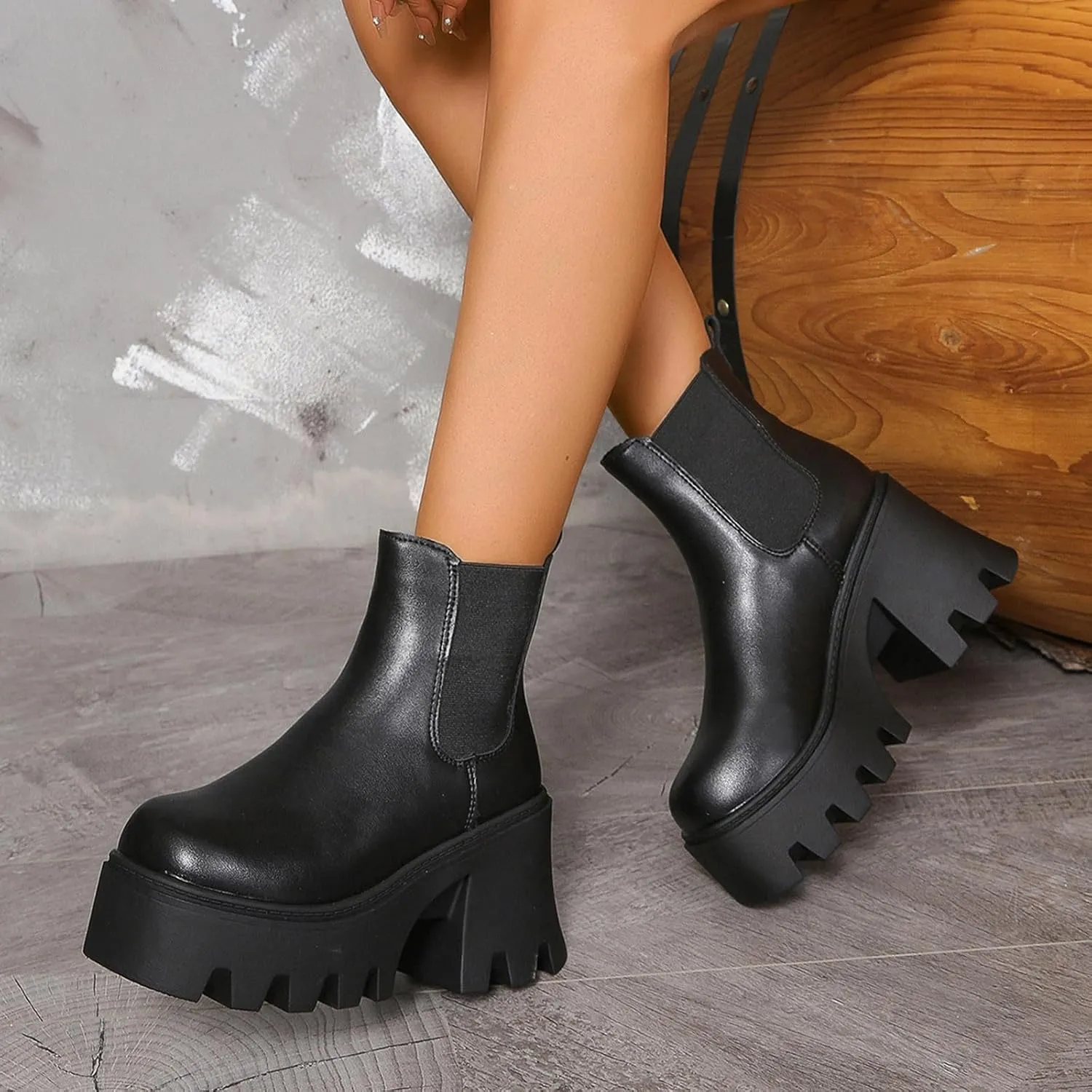 Women's Walking Boots Solid Leather Face Thick High Heel Thick Sole Short Boots Lug Sole Women Western Boots Wide Calf